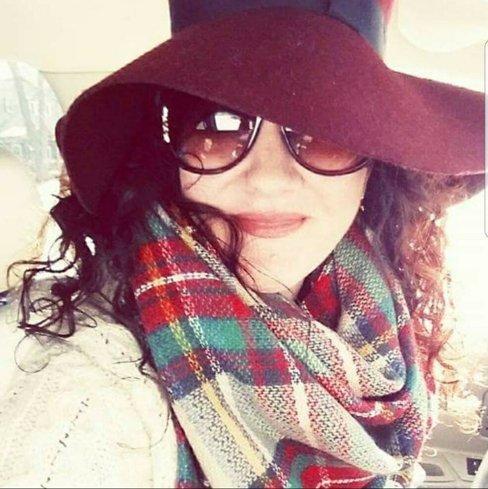 Meet your Posher, Teresa